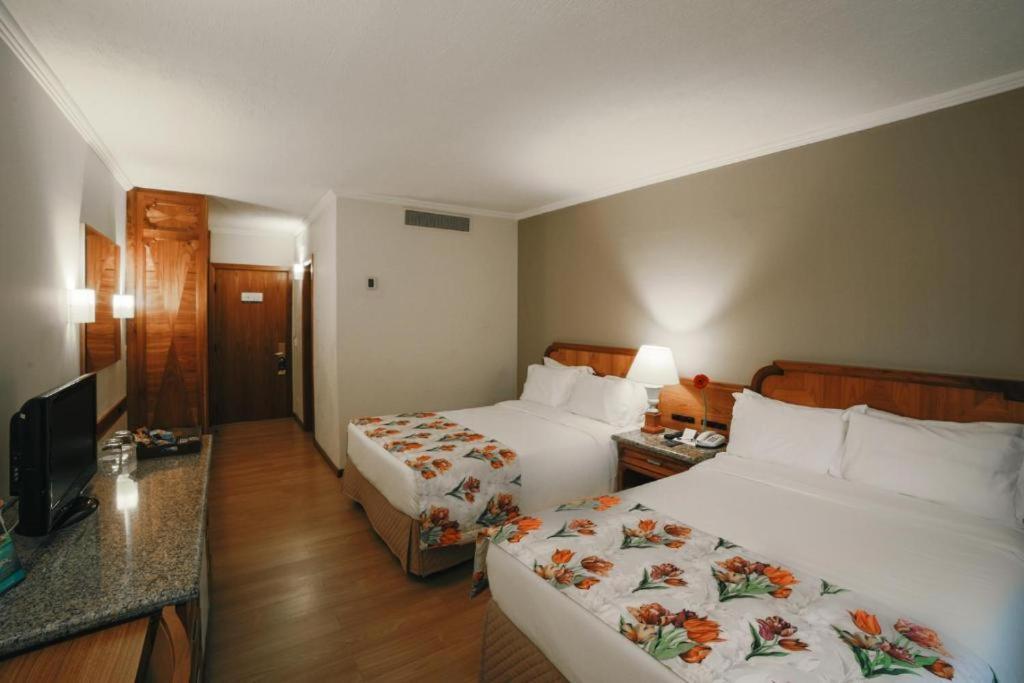 Mabu Thermas Grand Resort Foz do Iguaçu Exterior foto A room at the hotel