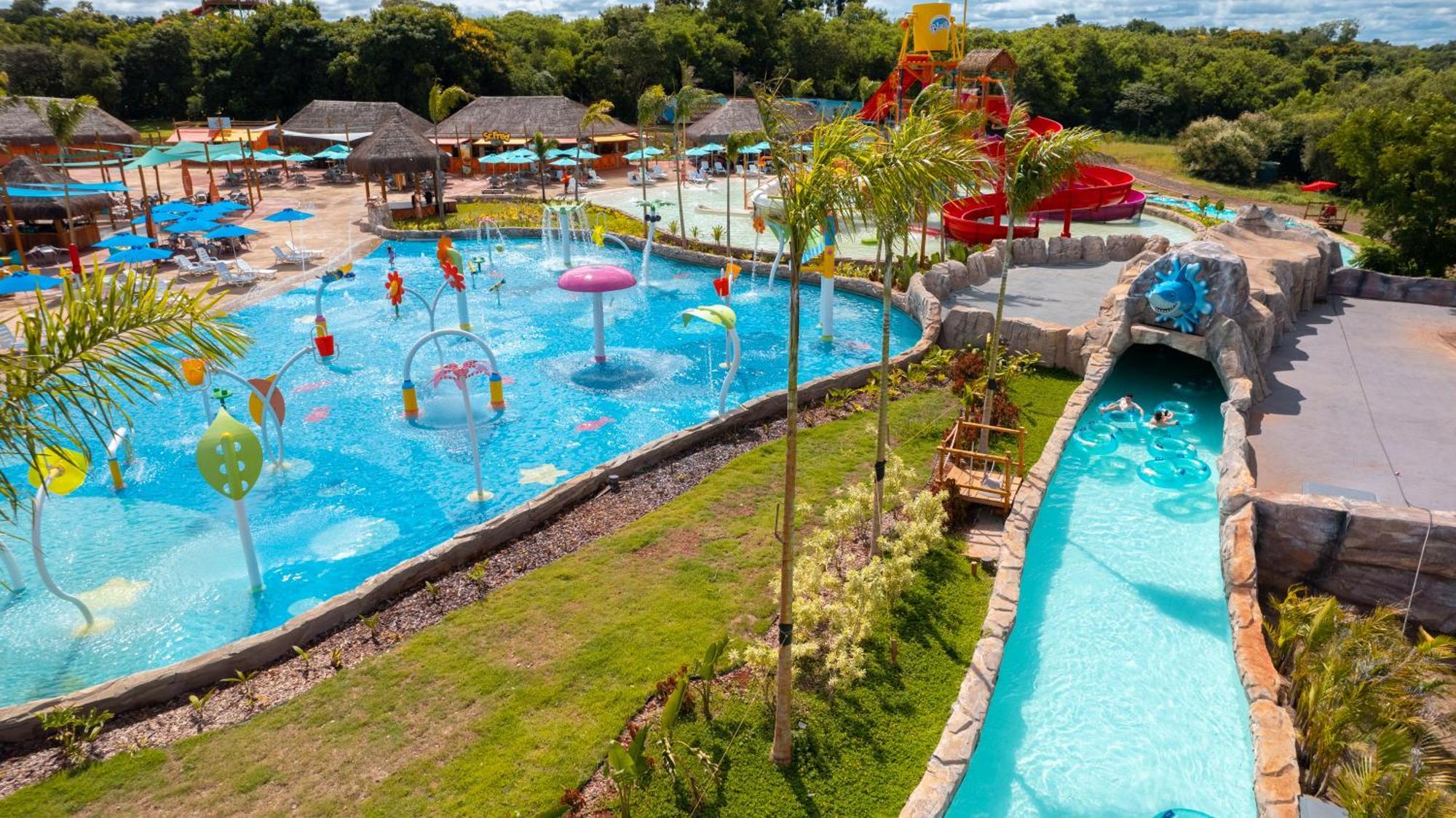 Mabu Thermas Grand Resort Foz do Iguaçu Exterior foto Aerial view of Splash Island